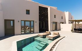 Lavadoze Luxury Suites